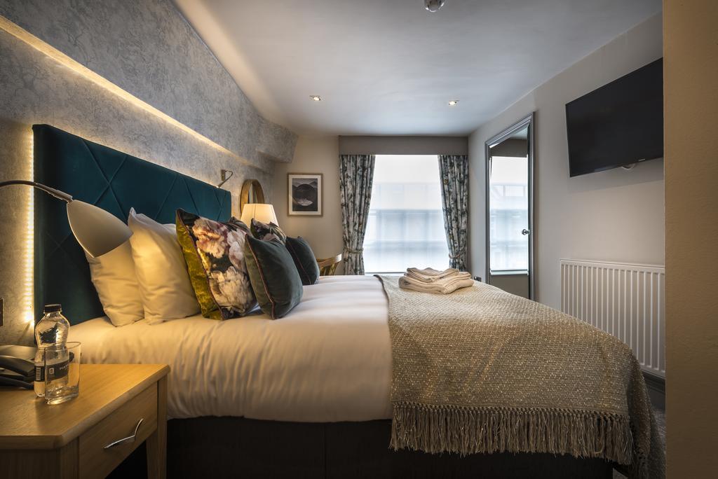 The Three Swans Hotel, Hungerford, Berkshire Dış mekan fotoğraf