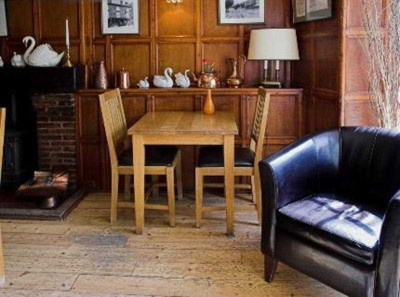 The Three Swans Hotel, Hungerford, Berkshire Dış mekan fotoğraf
